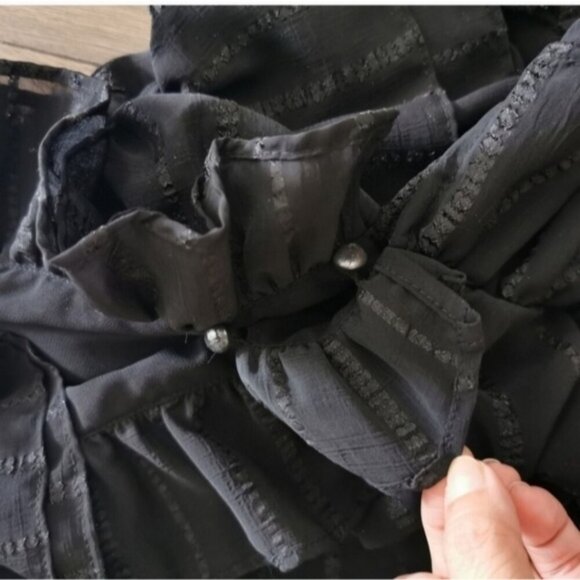 Uforia Muse Black Lace Trim V-Neck Blouse Women's Size Medium M - Picture 7 of 15